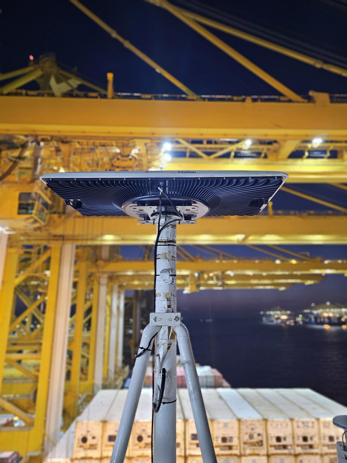 OneWeb duplex installation